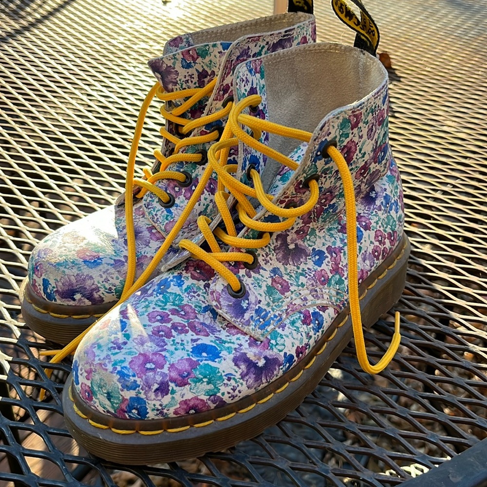 Dr Martens floral boots